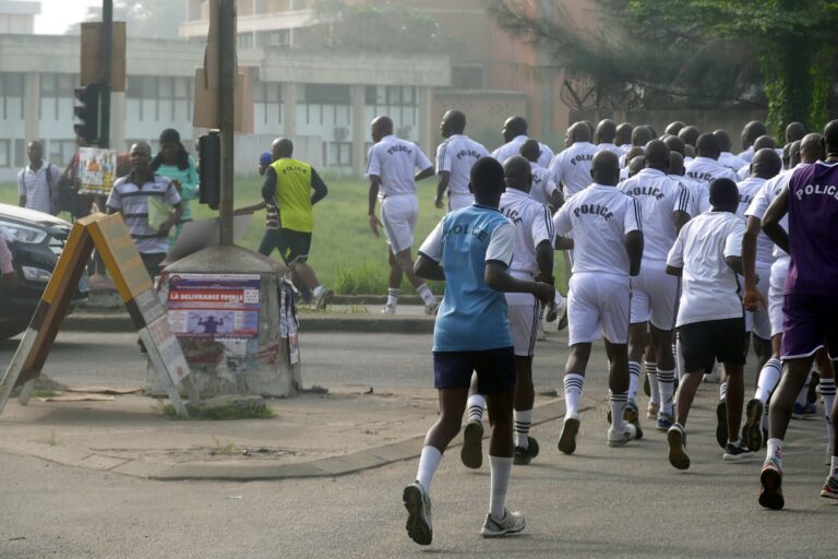 La police ivoirienne sauve 68 enfants utilisés dans les plantations de cacao