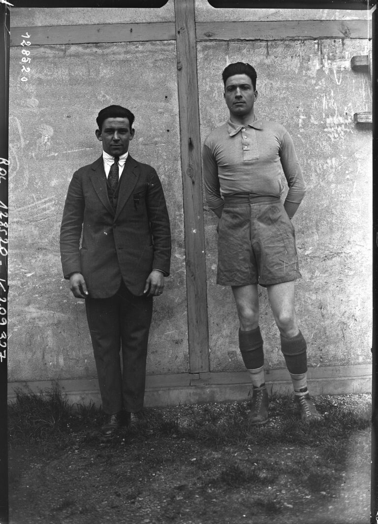 Des footballeurs organisent une p*rtouze dans leur propre stade