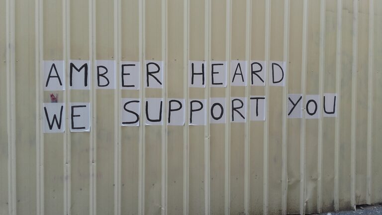 Johnny Depp et Amber Heard s&rsquo;affrontent à nouveau dans un procès en diffamation de 50 millions de dollars