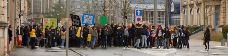 (Vidéo)–France : Les 19 étudiants sénégalais relaxés, décrient les conditions de détention…
