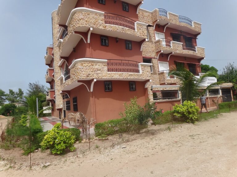 Sénégal: L’Institut Africain des Sciences Mathématiques (AIMS) rerute 01 Gender Officer