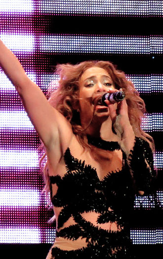 Jennifer Lopez: Ses 10 secrets pour rester jeune à 49 ans!