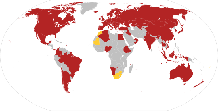 Crash des 737 MAX : Boeing s’engage à verser 100 millions de dollars aux familles des victimes