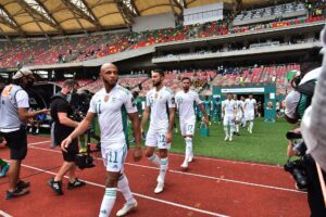 Youcef Belaïli, l&rsquo;international algérien, s&rsquo;engage avec le MC Alger