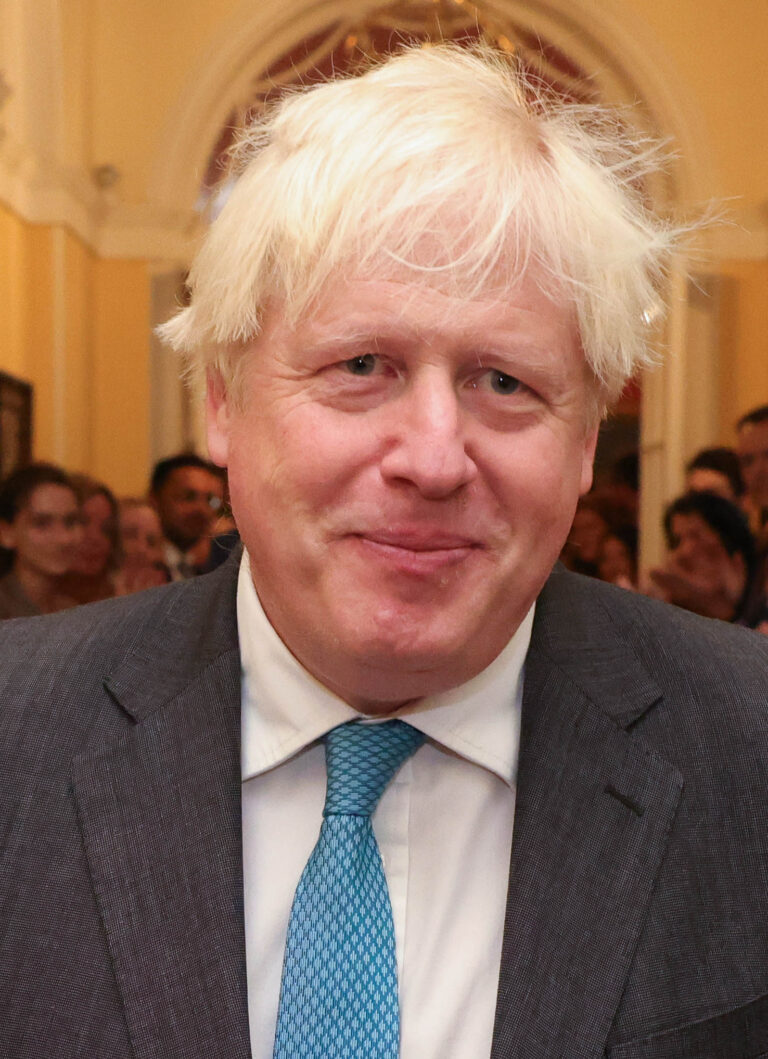 Le Premier Ministre  Britannique, Boris Johnson Est Attend À L’elysée