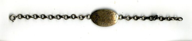 Un soldat russe évacue un soldat ukrainien blessé  au milieu des tirs ennemis et émeut la toile (vidéo)