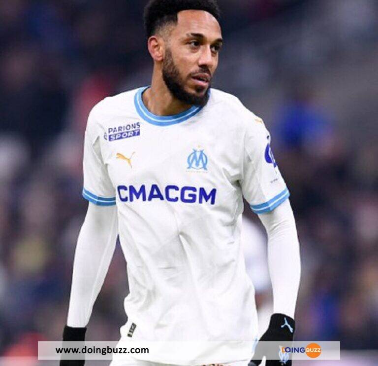 Aubameyang récompensé pour ses belles prestations, il est élu meilleur…