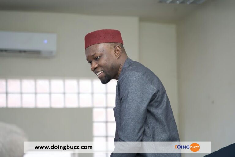 Ousmane Sonko Officiellement Investi Candidat Présidentiel