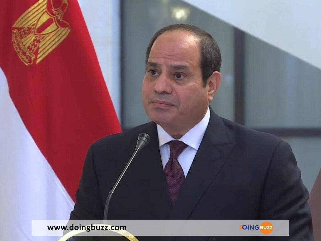 Le Président Égyptien Abdel Fattah al-Sissi augmente le salaire minimum de 50%