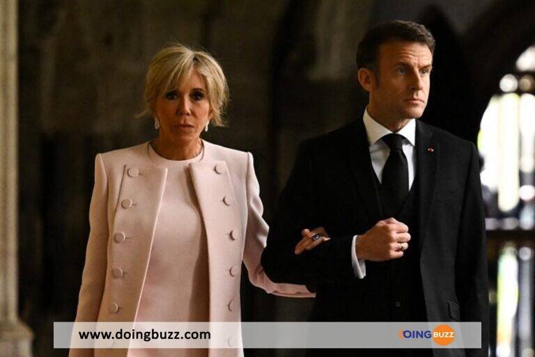 Emmanuel Et Brigitte Macron Accueillent Deux Nouveaux Membres Dans Leur Famille