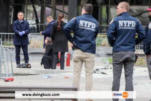 Un Homme Tente De S&Rsquo;Immoler Par Le Feu Devant Le Tribunal De New York Où Est Jugé Donald Trump