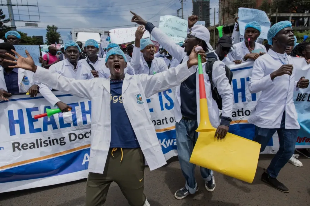 La Grève Des Médecins Paralyse Le Système De Santé Au Kenya