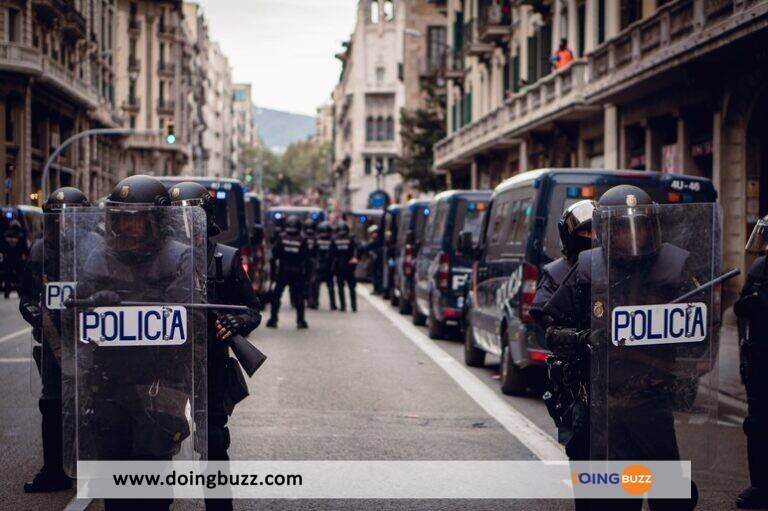 VIDEO – La police espagnole bat violemment des hommes noirs non armés