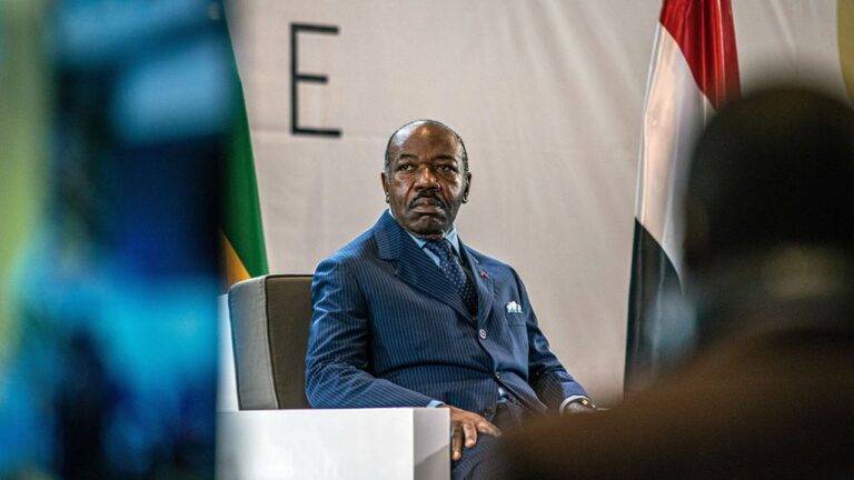 Ali Bongo répond aux accusations et refuse de quitter le Gabon sans …