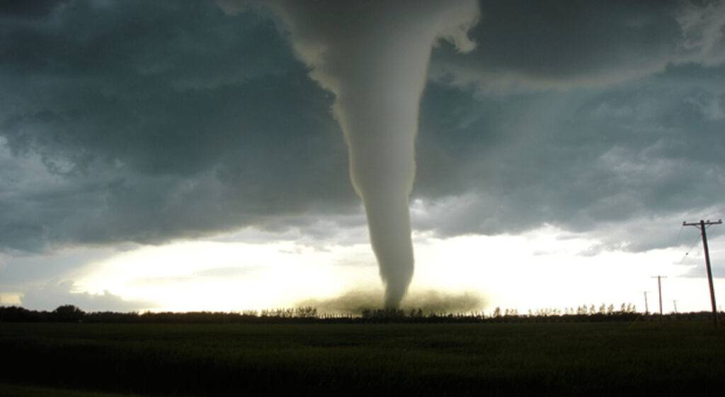 Plus de 18 morts : Des tornades ravagent le centre des États-Unis
