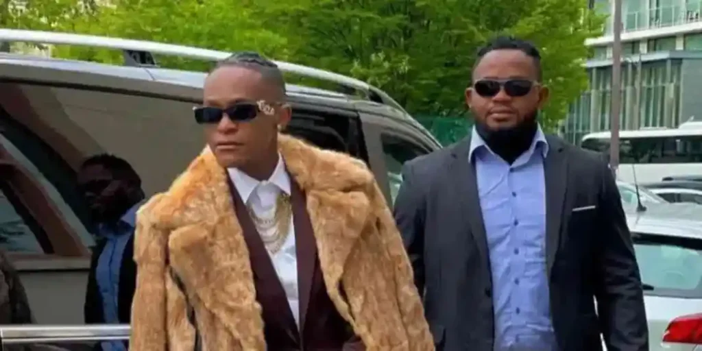 RDC : Innoss’B change la vie de son garde du corps avec un cadeau de luxe