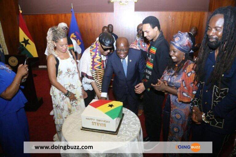 Ghana : Le Président Nana Akufo-Addo Accorde La Citoyenneté À L&Rsquo;Artiste Américain Stevie Wonder