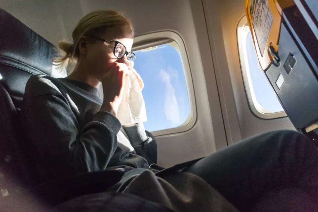 Évitez de prendre l’avion si vous présentez ces symptômes