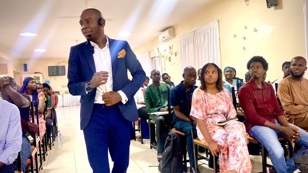 Atteignez 1 Million de FCFA par Mois en Ligne : Découvrez les Secrets lors d’une Conférence Exclusive à Lomé!