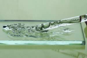 Comment Garantir La Durabilité Et La Résistance Du Verre Sur Mesure Pour Vos Aménagements ?