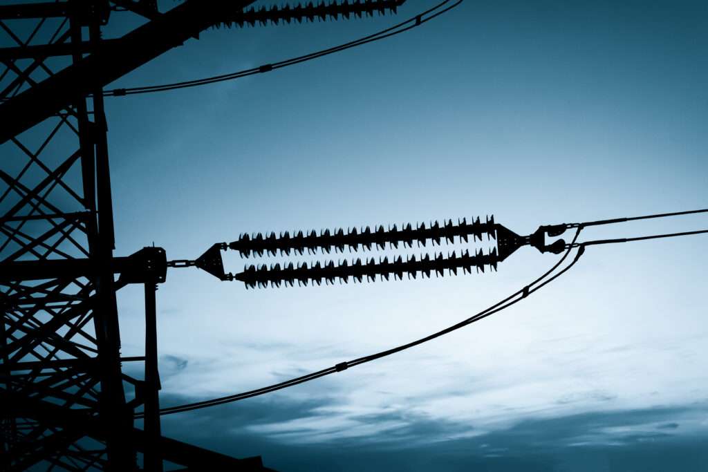 8 Pratiques Essentielles pour Prévenir les Pannes avec la Maintenance de la Chaîne Électrique