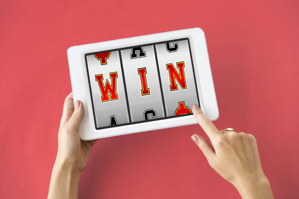 Les machines à sous virtuelles : de vrais jeux de hasard ?