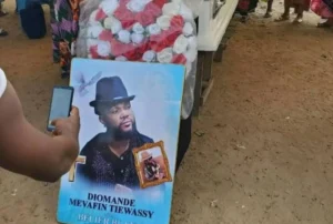 Scandale en Côte d’Ivoire : le cercueil d’un artiste désigne les responsables de sa mort