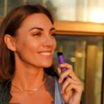 Tendance lifestyle : Pourquoi la cigarette électronique accompagne de plus en plus d’adultes