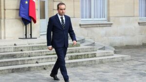 Pourquoi Sébastien Lecornu n'est pas à l'abri de la censure, malgré son renoncement au 49.3 pour l'examen du budget 2026
