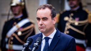 Gouvernement de Sébastien Lecornu : on vous raconte un mois de tractations qui ont abouti à un casting aux airs de déjà-vu