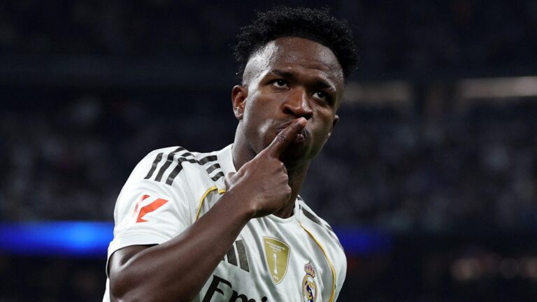 Liga : grâce à un doublé de Vinicius et un but de Mbappé, le Real Madrid dompte Villarreal et reprend la première place