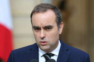 Budget : Sébastien Lecornu confirme une baisse d'un impôt de production, la CVAE, pour 1,1 milliard