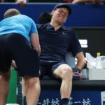 Tennis : blessé à la jambe droite sur une course, Sinner abandonne à Shanghai
