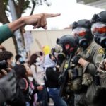 La garde nationale envoyée à Chicago par la Maison Blanche, mais bloquée à Portland par une décision de justice