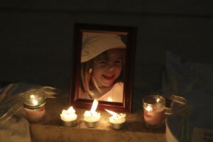 Royaume-Uni : ouverture du procès d’une femme qui se faisait passer pour Maddie McCann, disparue en 2007