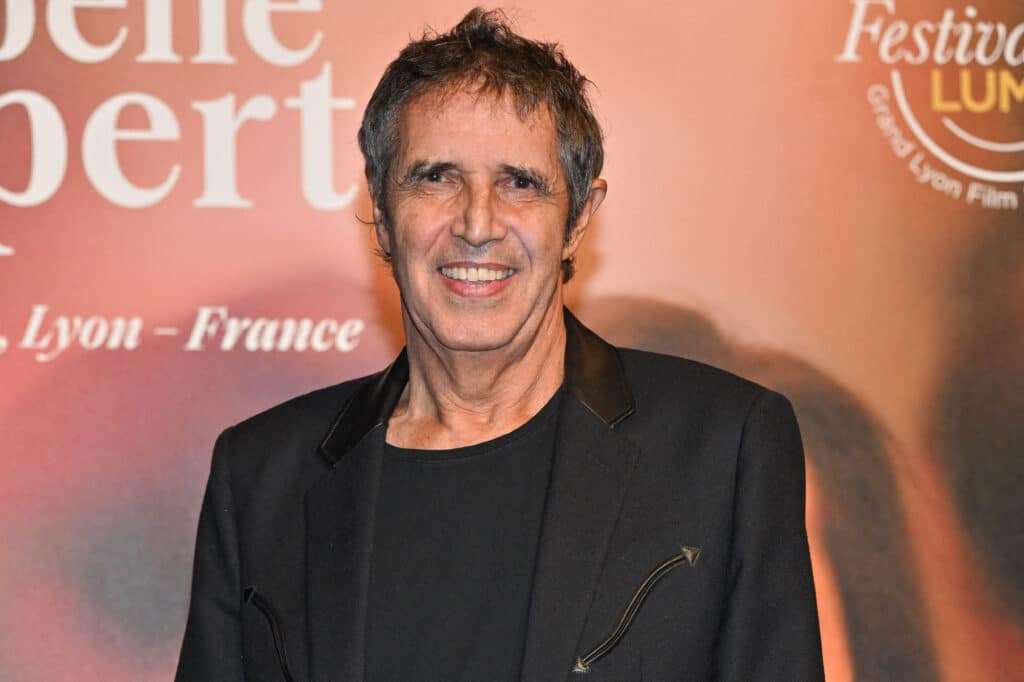 Julien Clerc : Paradise Papers, droits d'auteur, patrimoine immobilier, quelle est la fortune du chanteur ?