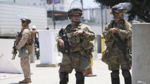 États-Unis: des soldats californiens de la Garde nationale mobilisés, malgré l'interdiction d'une juge