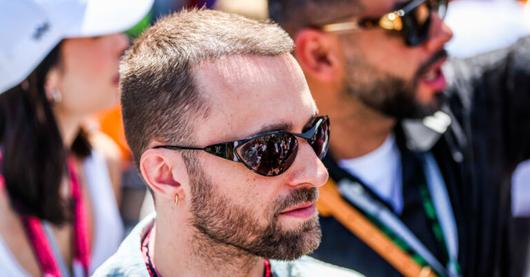 GP Explorer : Squeezie, si près, si loin !