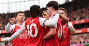 Arsenal s’empare du trône