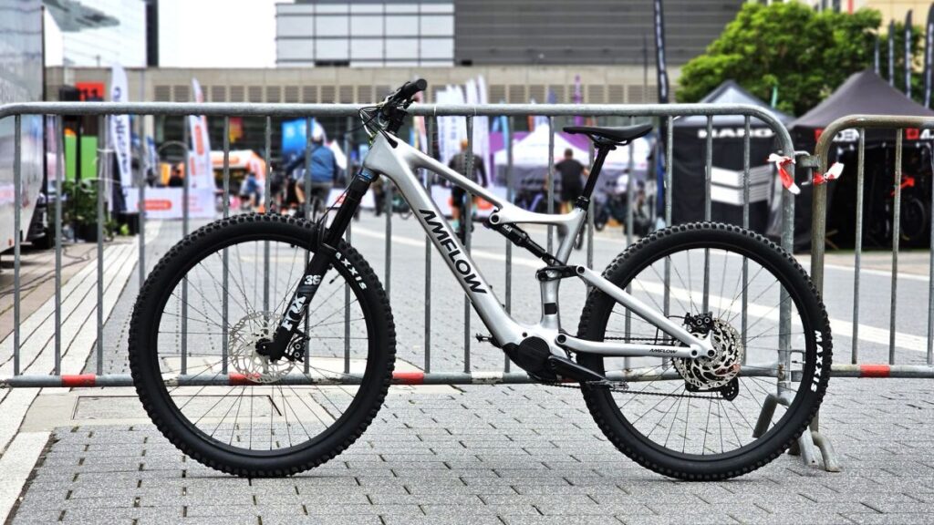 Pourquoi ce clash entre ces deux lobbies peut décider du sort de certains vélos électriques en Europe