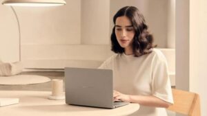 Noté 9/10, ce laptop Asus à l’autonomie record est à un super prix
