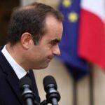 Emmanuel Macron donne à Sébastien Lecornu, démissionnaire, quarante-huit heures pour « d’ultimes négociations »