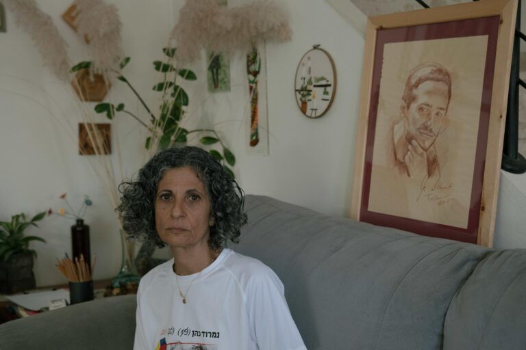 «Benyamin Netanyahou Est Le Principal Obstacle» : Deux Ans Après Le 7 Octobre, Les Familles D’otages N’osent Espérer Une Libération