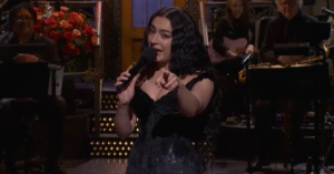 Apr&egrave;s le disstrack de Taylor Swift, les &eacute;coutes de Charli xcx explosent