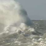 Tempête Amy : un homme de 48 ans meurt en se baignant à Etretat