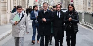 Démission de Sébastien Lecornu : le PS, pris de court, revoit sa stratégie