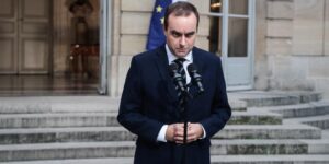 EN DIRECT, gouvernement Lecornu : le premier ministre appelle le socle commun à l’unité, LR et le MoDem se réunissent pour lui répondre