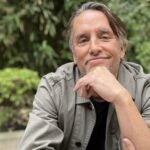 "J'avais envie de filmer cette révolution" : confie Richard Linklater, le réalisateur de "Nouvelle vague"