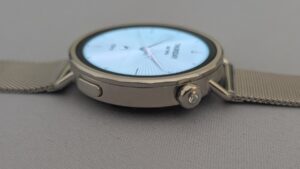 Test de la Xiaomi Watch S4 41 mm : une montre pas chère, sertie d’un diamant et avec un bon suivi sportif
