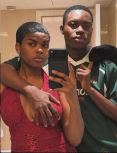 TikToker Jarvis s&rsquo;exprime enfin après l’accident et la rupture avec Peller